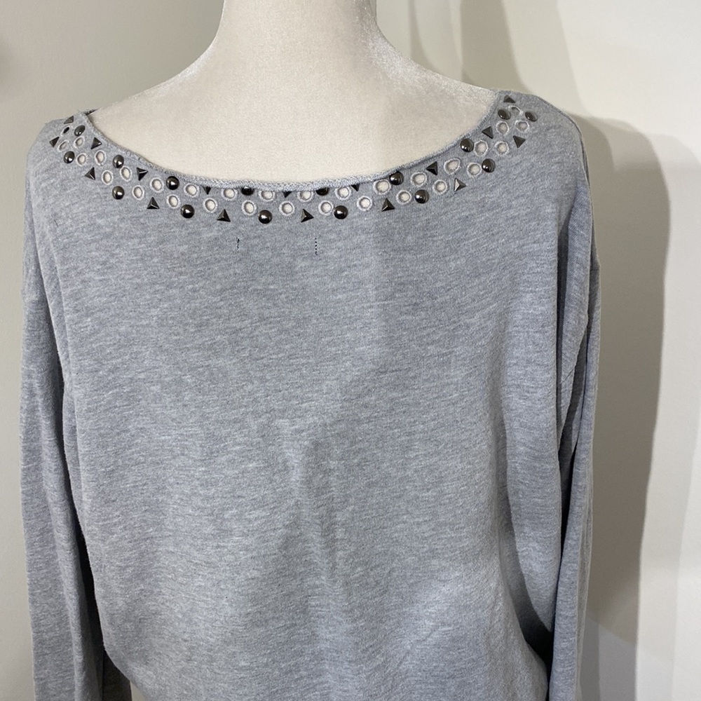 Top - Picture 3 of 5